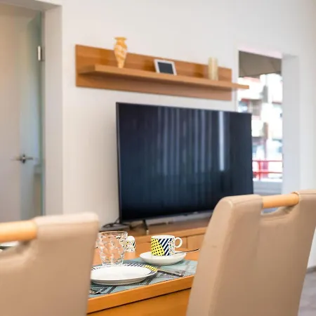 B1014 By Interhome Lejlighed